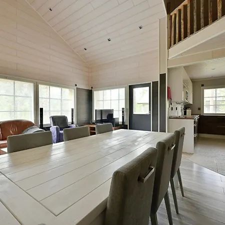 Onnenpesae 8 Center 3,8 Km Incl Wifi, Sauna, Washing Machine شاليه