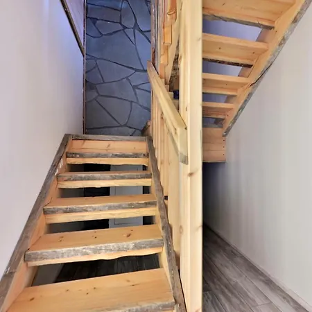 Onnenpesae 8 Center 3,8 Km Incl Wifi, Sauna, Washing Machine شاليه