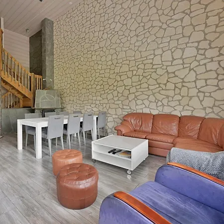 Onnenpesae 8 Center 3,8 Km Incl Wifi, Sauna, Washing Machine شاليه ليفي